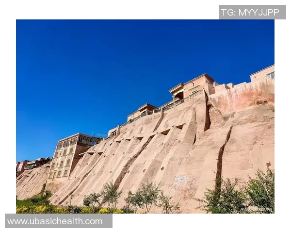 探索埃斯特旺的魅力与历史遗迹,感受独特的文化氛围与自然风光 探索埃斯特旺的魅力与历史遗迹,感受独特的文化氛围与自然风光